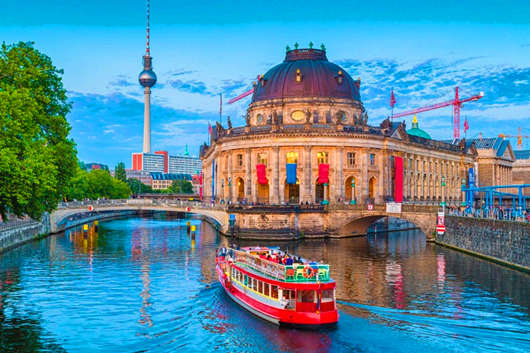 1688712699577658.jpg berlin-boat.jpg